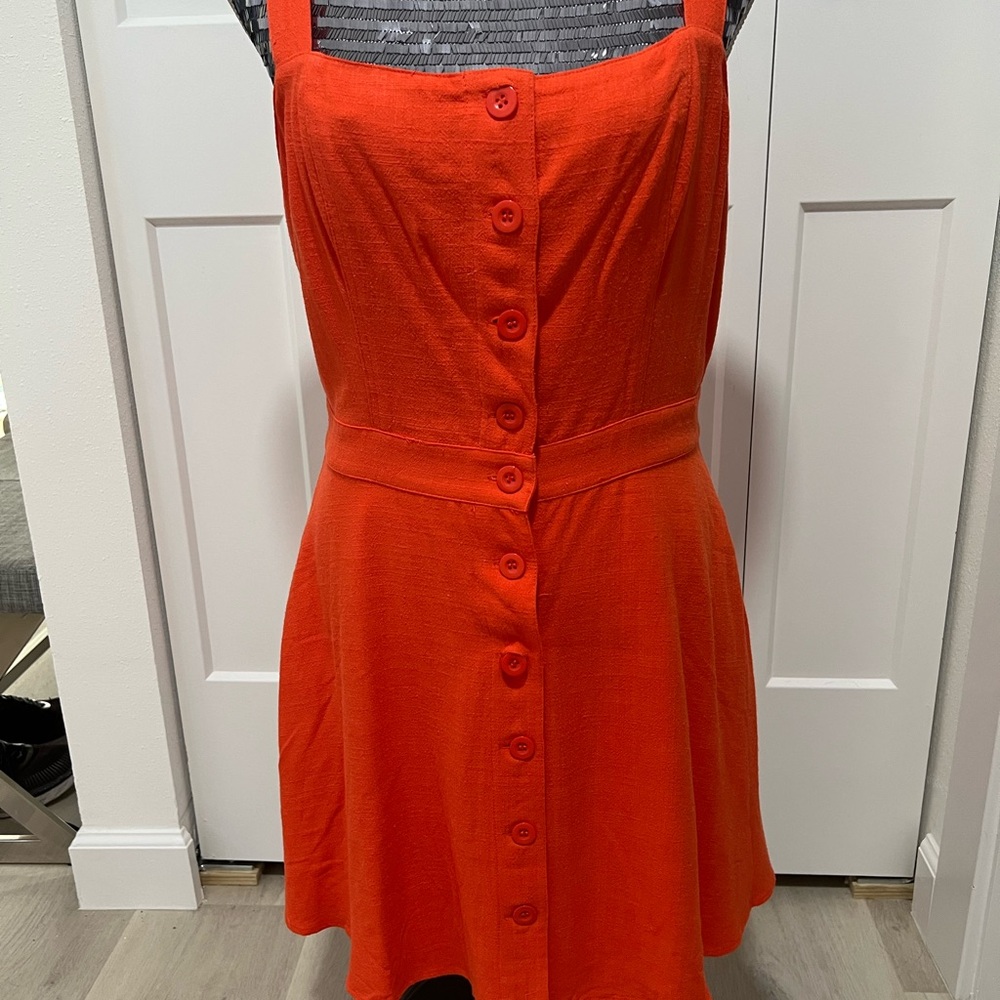 Bright orange dress, buttons all the way down, cute straps, NWT, size L